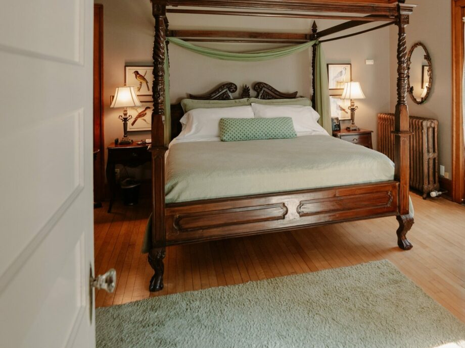 Rooms, Honeybee Inn Bed &amp; Breakfast
